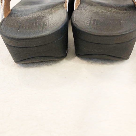 Black and Metallic Silver Flip Flops - Picture 5 of 5